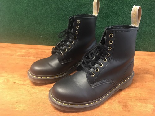 doc martens 14045