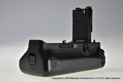 Poignée de batterie Canon BG-E11 authentique presque comme neuve pour 5D... - Photo 1/4