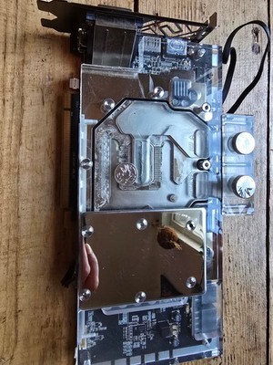 SAPPHIRE Nitro+ AMD Radeon RX 580 8GB GDDR5 Grafikkarte / Wasserkühlung