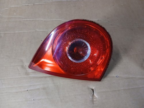 VW Golf V  5 Rückleuchte Heckleuchte Kofferraum innen links 1K6945093 E