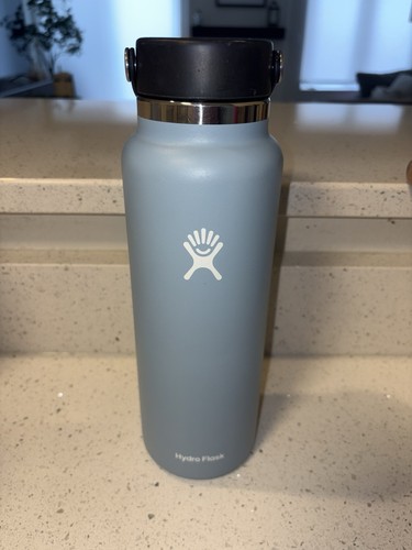 Biberón Hydro Flask 40 OZ boca ancha azul claro bebé