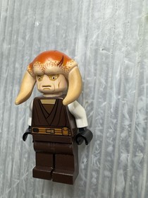 LEGO Star Wars MINIFIGURE Jedi Saesee Tiin 9498 7931
