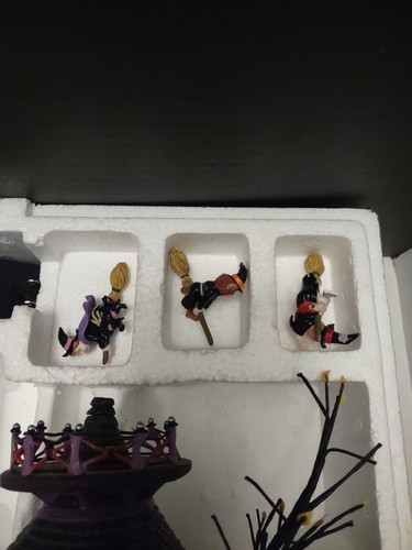 VTG Dept 56 Halloween Snow Village House - Witch Way Flight School. Nice - Picture 13 of 22