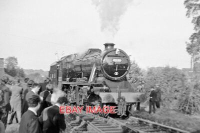 PHOTO  LMS LOCO NO 8233 MAY BE SVR 1970S