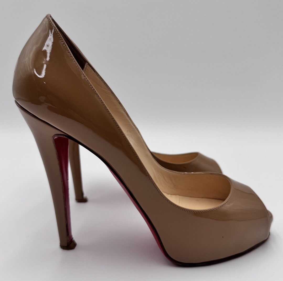 Christian Louboutin Nude Heels Patent Leather Peep Toes Red