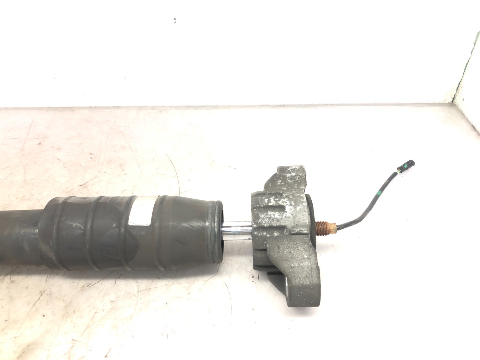 2014-2019 MASERATI QUATTROPORTE AWD LEFT DRIVER REAR STRUT SHOCK ABSORBER OEM