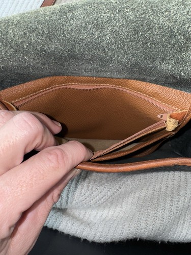 Vintage Dooney Bourke Crossbody Bag - Picture 8 of 16