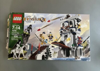 Castle Lego 02009 LEGO Castle: Drawbridge Defense (7079) 100