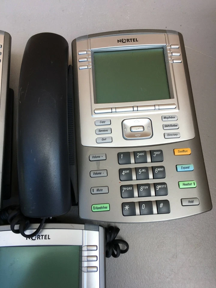 Lote de 5 - Nortel NTYS05 IP Teléfono 1140E VoIP Teléfono Empresarial Foto 4 de 4