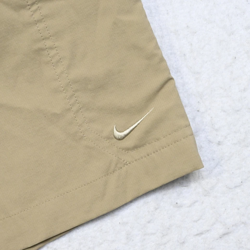 Nike Cargo Golf Shorts Beige Dri Fit Performance Flat Stretch Mens Size 38 x 10" - Image 3 of 4
