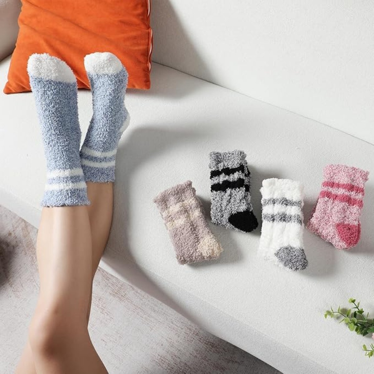 Womens Socks Winter 5 Pairs Cozy Slipper Fluffy Warm Footies Sleeping Soft Knits