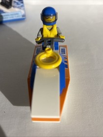 Lego City 60011 Surfer Rescue, 100% Completed - Retired
