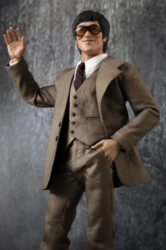 Figura Coleccionable Bruce Lee Obra Maestra Película Hot Toys Icono Escala 1/6 en los años 70 Foto 3 de 4