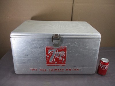 Vintage Original 7 UP Soda Pop Bubbles Aluminum Picnic Cooler Ice