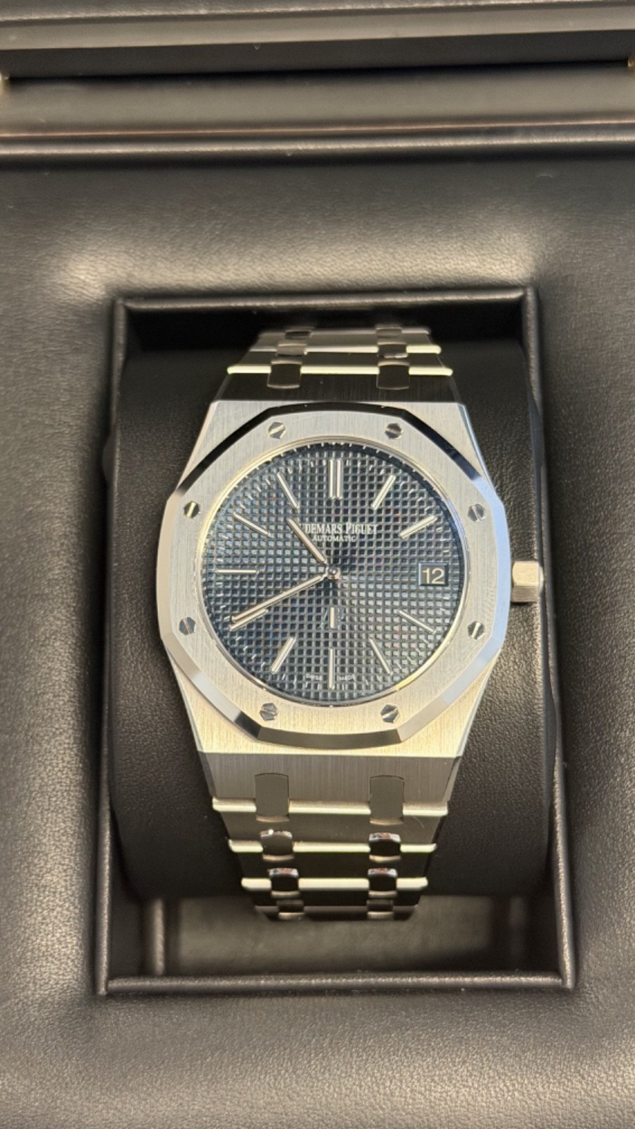 Audemars Piguet Royal Oak Jumbo 15202ST.OO.1240ST.01