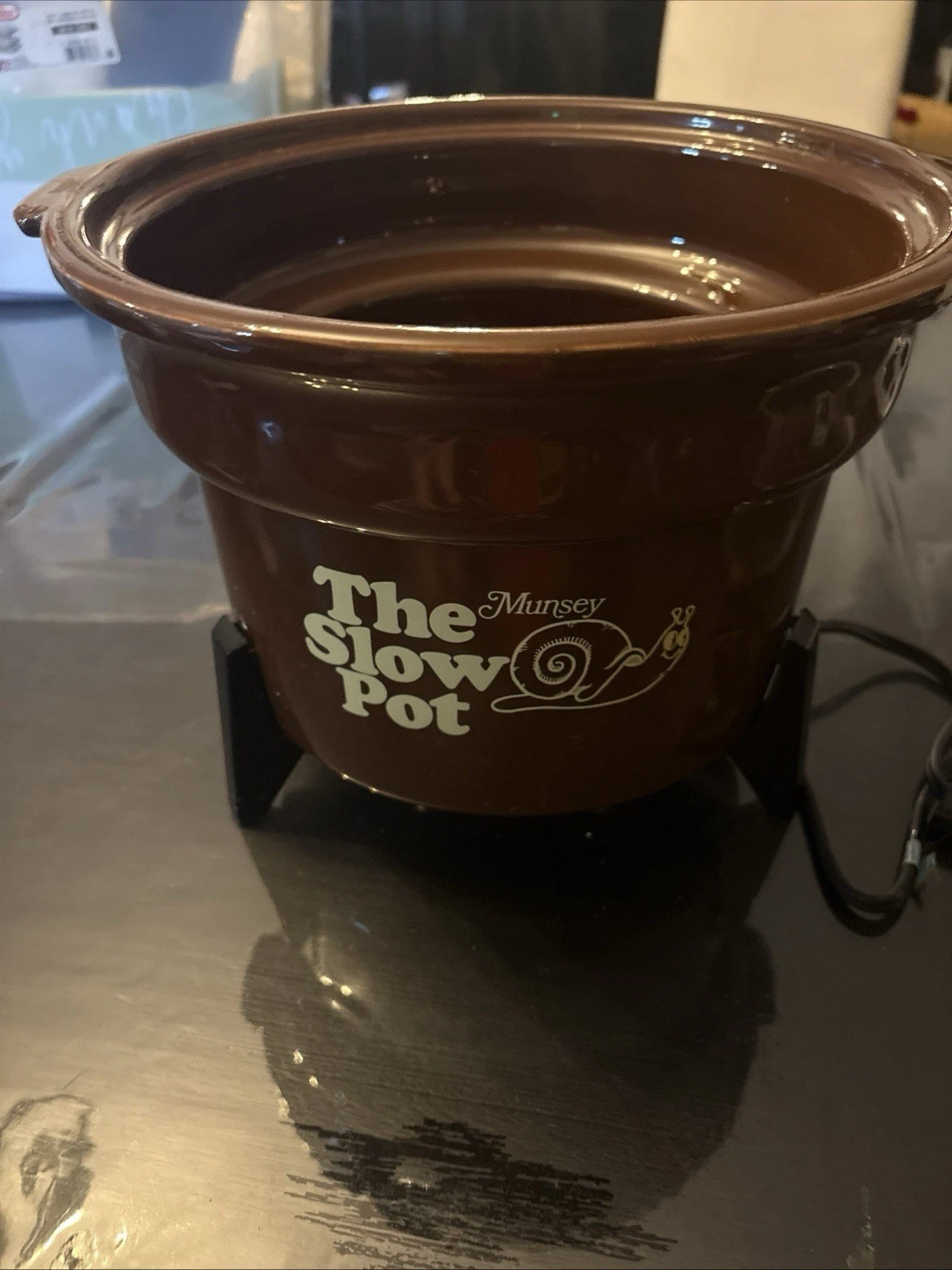 VTG Munsey Slow Pot SP-5 Slow Cooker With Removable Brown Stoneware Crock-WORKS