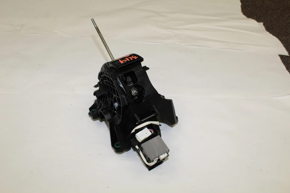 2010-2012 LEXUS RX350 SHIFTER GEAR BOX FLOOR SHIFT 3119 - Image 4 of 4