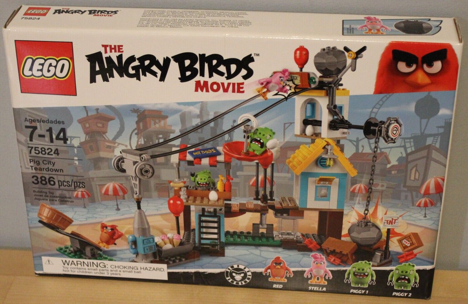 DAMAGED/SEALED LEGO The Angry Birds Movie Pig City Teardown 75824