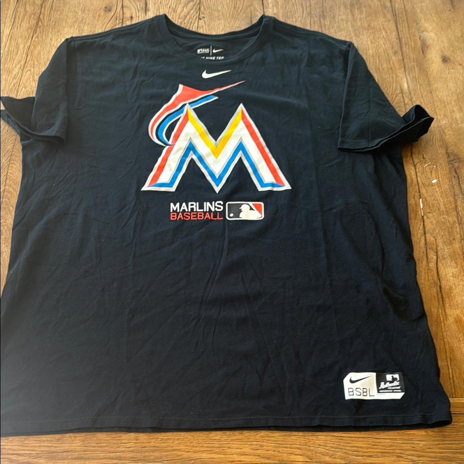 Picture 1 of 3