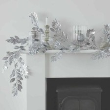 Christmas Wreaths & Garlands, silver wreath, silver garland. Modern wreath