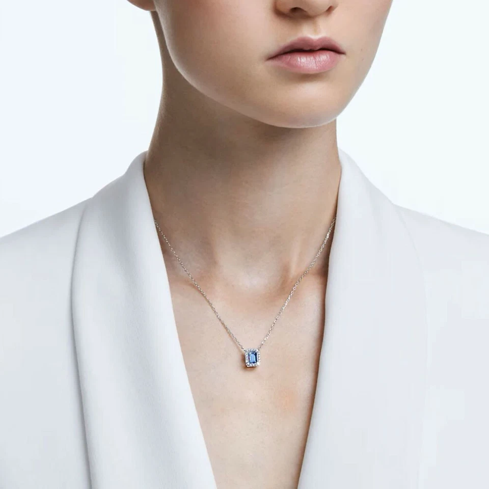 Collar Swarovski Millenia circonita octogonal azul baño rodio 5614926 - Imagen 2 de 2