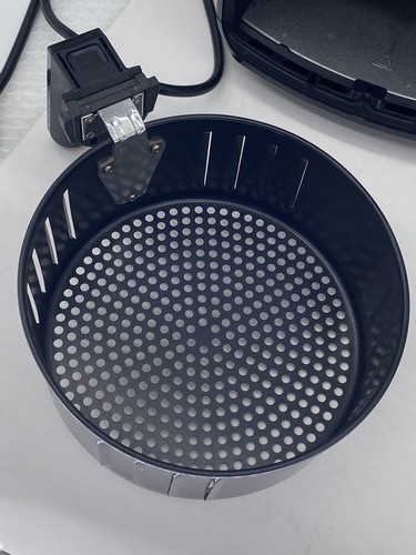 Freidora de Aire Paula Deen Modelo 3.5 Cuartos PDAF1B Negra Usada Excelente Estado Probada - Imagen 8 de 9