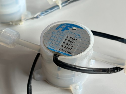 1 PCS TEL Tokyo SENSOR FLOW METER FIN FLOW FF-P100-TE-B1-PF-SS - Picture 3 of 4