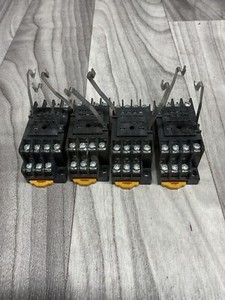 Omron PYF14A Din Rail 14 Pin Relay Base Socket *Lot of 4* #4035PT179