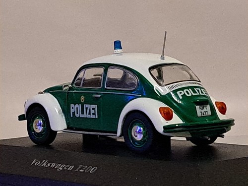 1:43 scale Volkswagen 1200 Beetle Police Classic Diecast Model Car - Picture 3 of 10