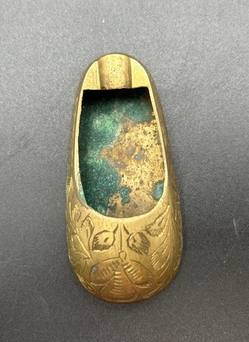 Vintage Hand Crafted Engraved Brass Shoe Ash Tray - Picture 3 of 8