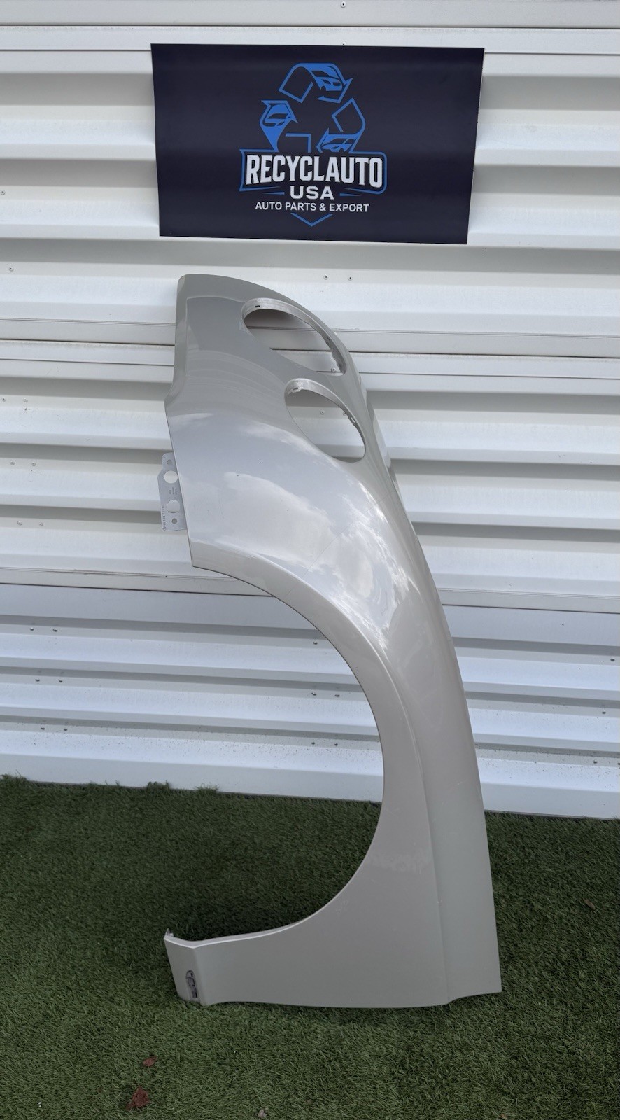 2012 - 2015 Bentley GT GTC left driver side fender 3W8821021AM #F033