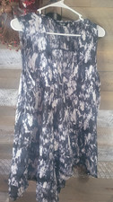 Simply Vera Wang Women’s XL V neck Sleeveless Blouse Tunic Asymmetrical Hem Blk