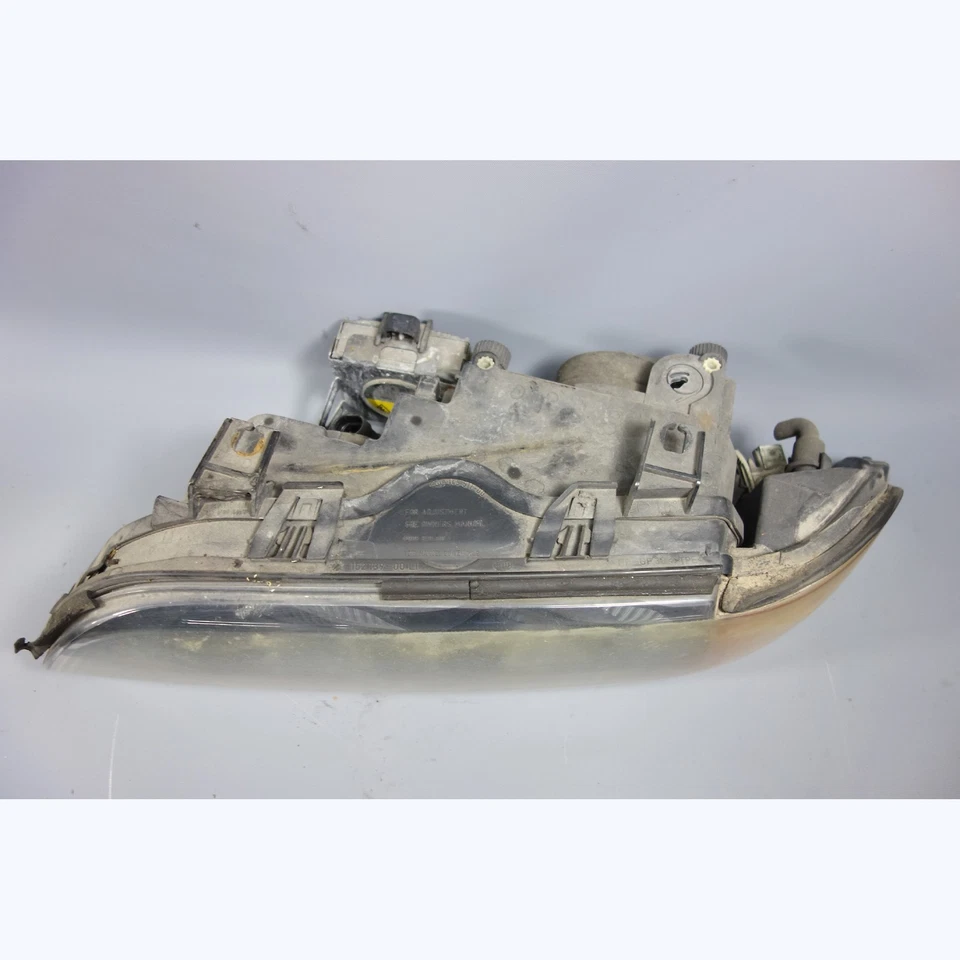 Faro delantero xenón HID Hella para conductor izquierdo BMW E39 1999-2000 dañado Foto 2 de 4