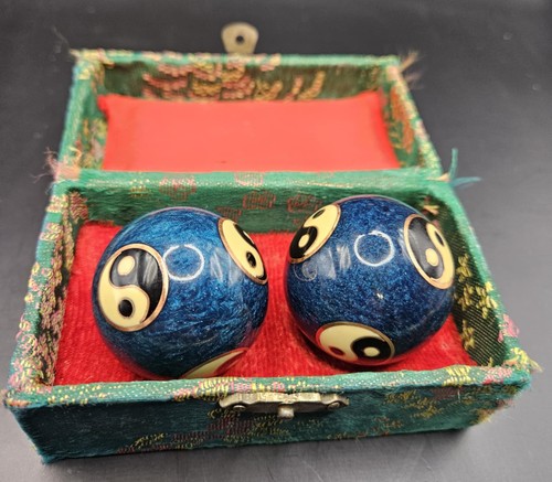 Healthy Balls Lotus Pond Ying Yang Chiming Balls scatola indossata