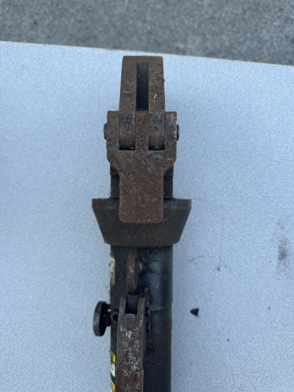 Huskie Tools S-32CC  Handheld Manual Hydraulic Cable Cutter Cutting Tool 10,000