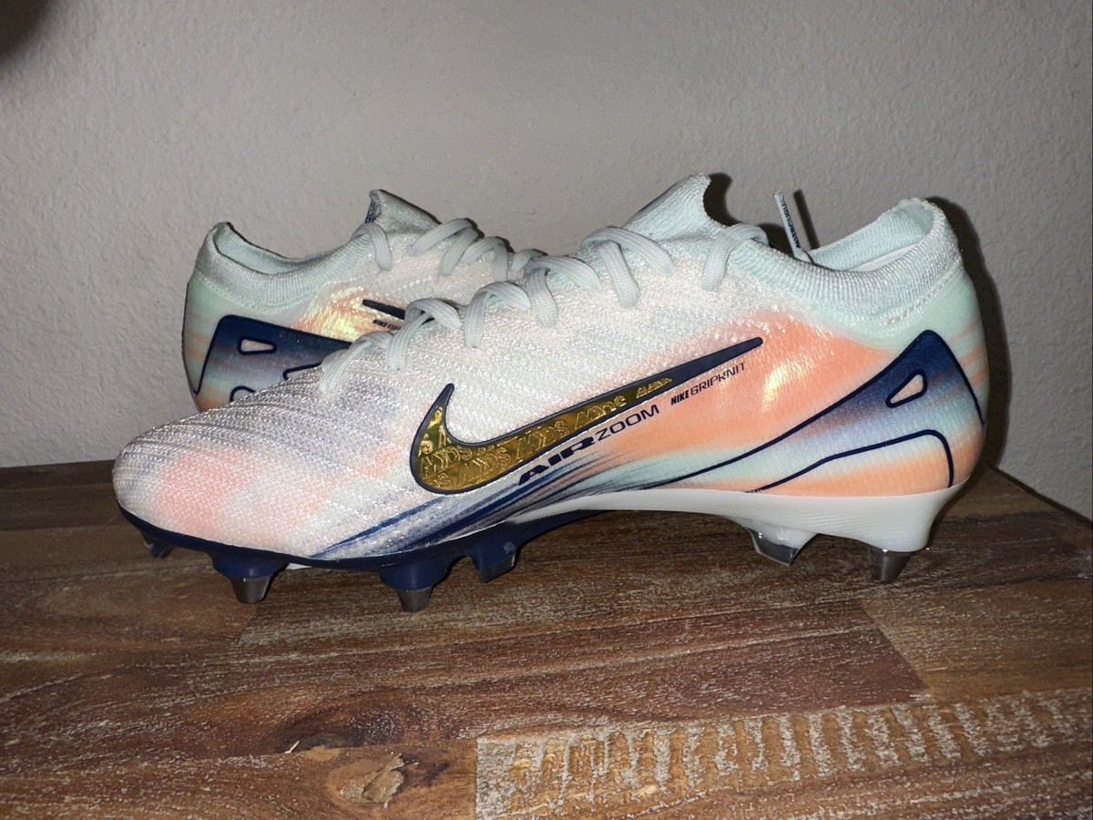 Nike Air Zoom Mercurial Vapor 16 Elite SG-Pro CR7. HQ2677-300