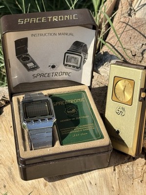 Vintage Seiko Spacetronic W030-0010 Digital Watch Quartz W/Box & Full Set