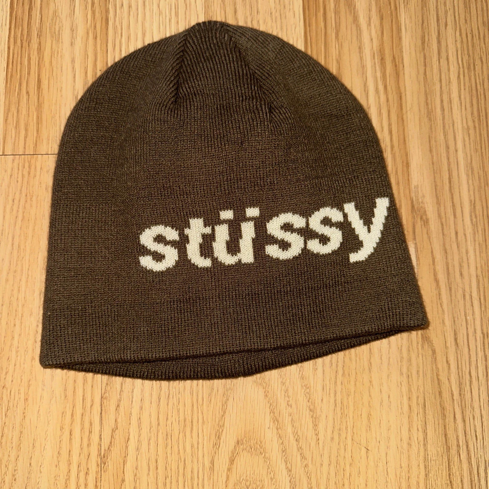STUSSY Beanie Helvetica Jacquard Beanie Brown