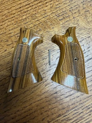 Smith & Wesson K/L Frame Factory Goncalo Alves Target Grips New Old Stock