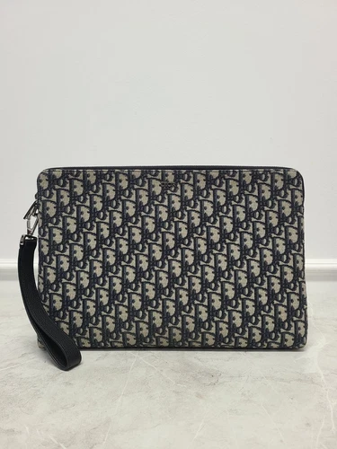 Sac pochette Dior A4 à sangle zippée OBLIQUE (SKU: A4ZSCB01) 125783594