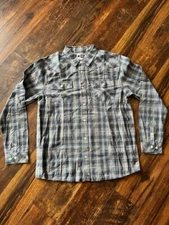 NEW Salty Crew men’s size MEDIUM blue plaid Herdsman flannel button front shirt