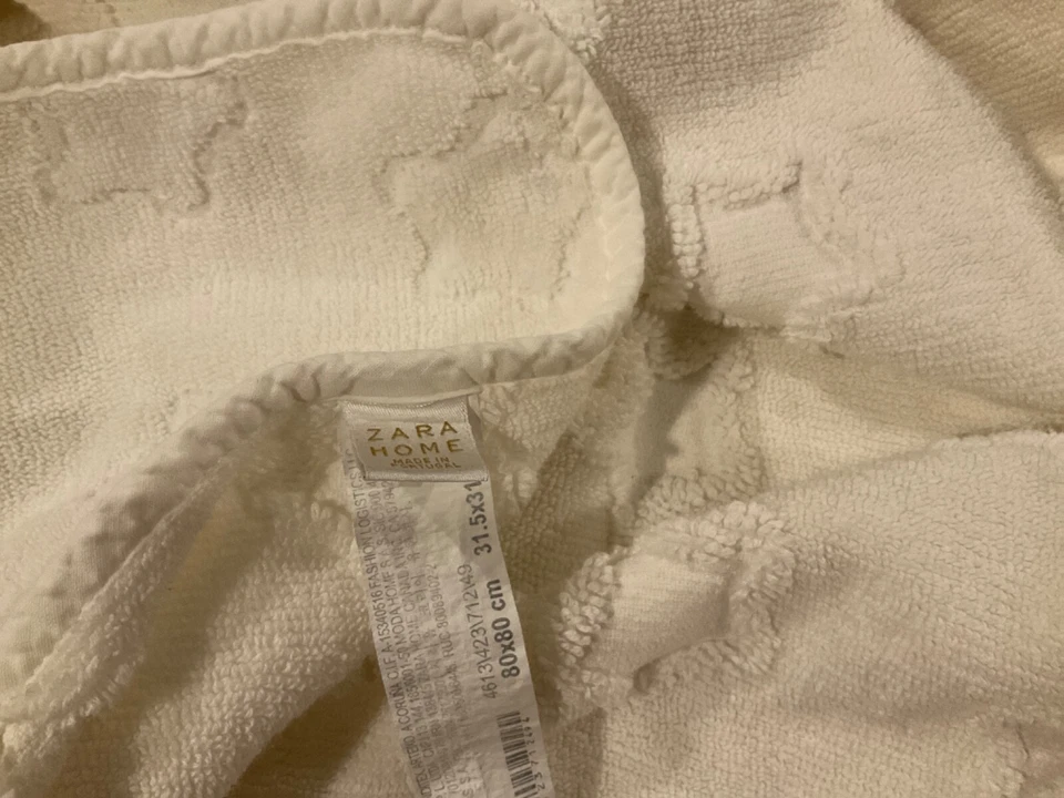 Recién Nacido Bebé Lote Mixto de 3- Toalla con Capucha, Mameluco Manga Larga, Pantalones de Punto 0-1 Mo Foto 4 de 4