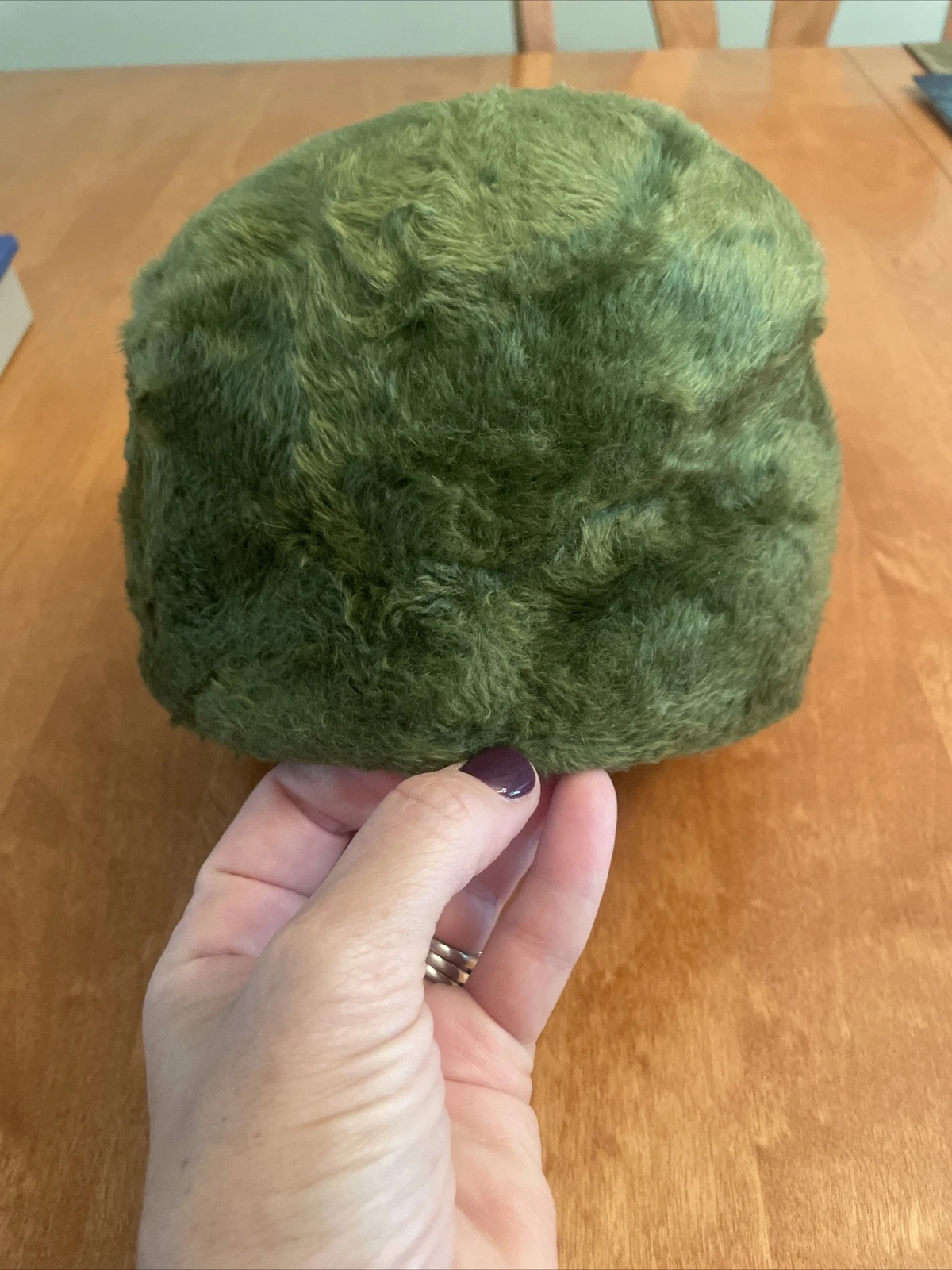 Chapeau vintage boîte à pilules en feutre fourrure verte Christian Dior Miss Dior EUVC 