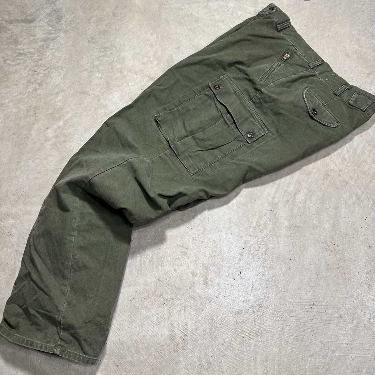s-l1200.jpg s-l1200.jpg