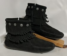 Minnetonka Black Moccasins Size 7 Low Shaft With Fringe And Medallions