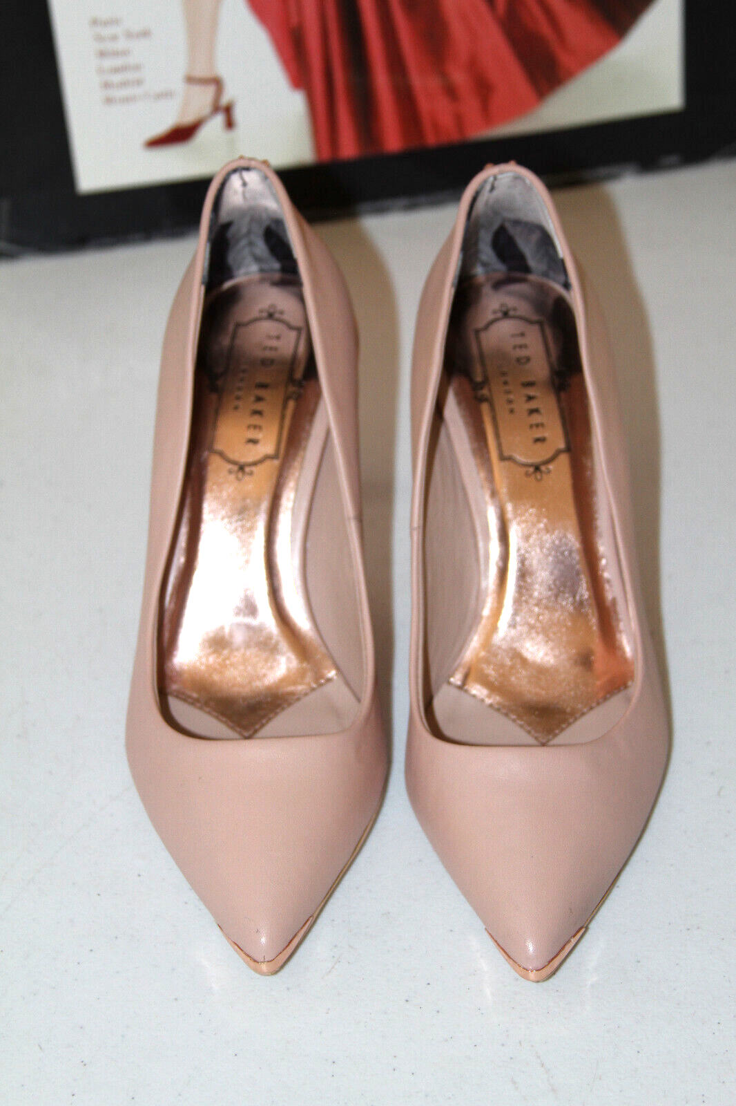 DS Ted Baker London Wishiri Pump Sz 35 