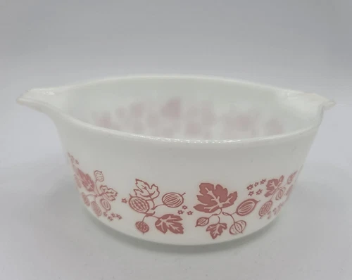 Vintage Pyrex Pink Gooseberry 472 1 1/2 pt Round Casserole Dish No Lid USA Made