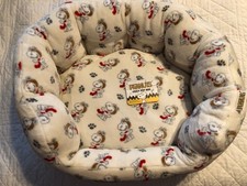 Peanuts FIGHTER PILOT Snoopy  Paw Prints Cream Pet Bed 19  X15  X 7  NEW FAST SH.