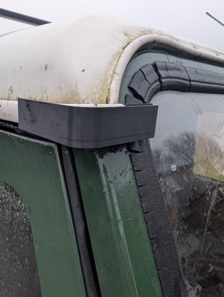 Land Rover Defender 90 110 Roof Gutter Drain Deflector Pair 3D Printed ...