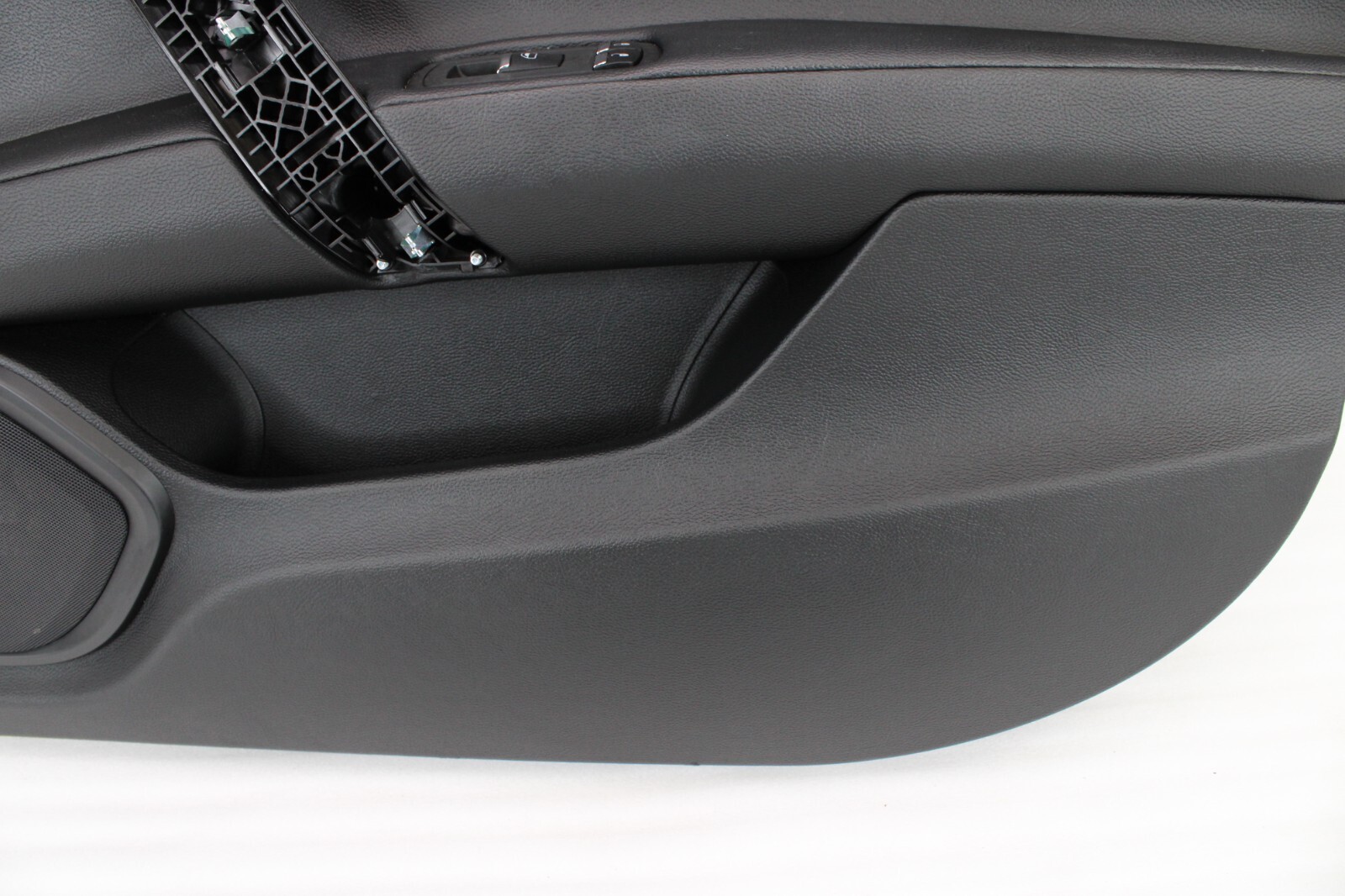 2014-2019 MASERATI GHIBLI S Q4 FRONT RIGHT PASSENGER DOOR PANEL TRIM COVER OEM